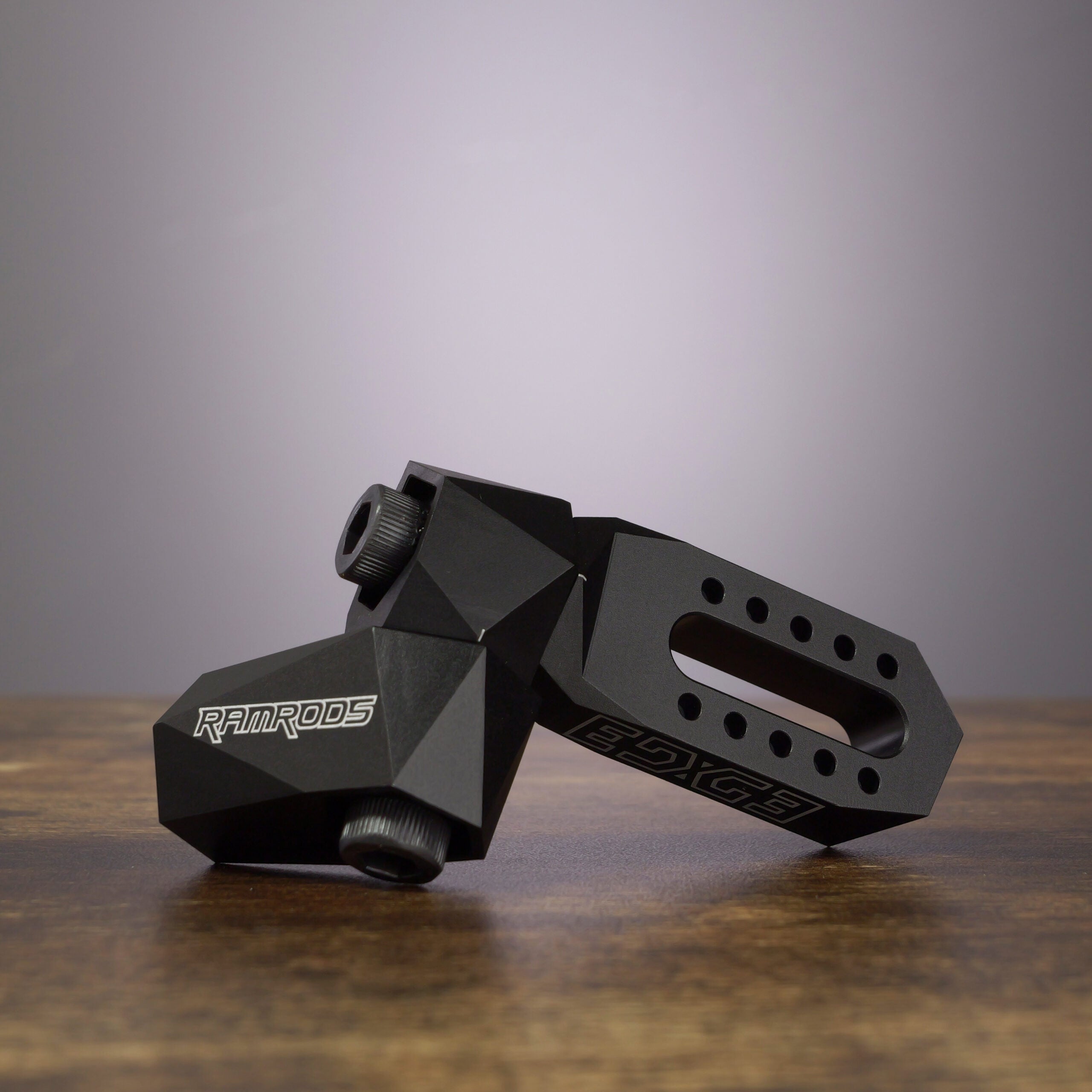 EDGE Adjustable Offset Mount